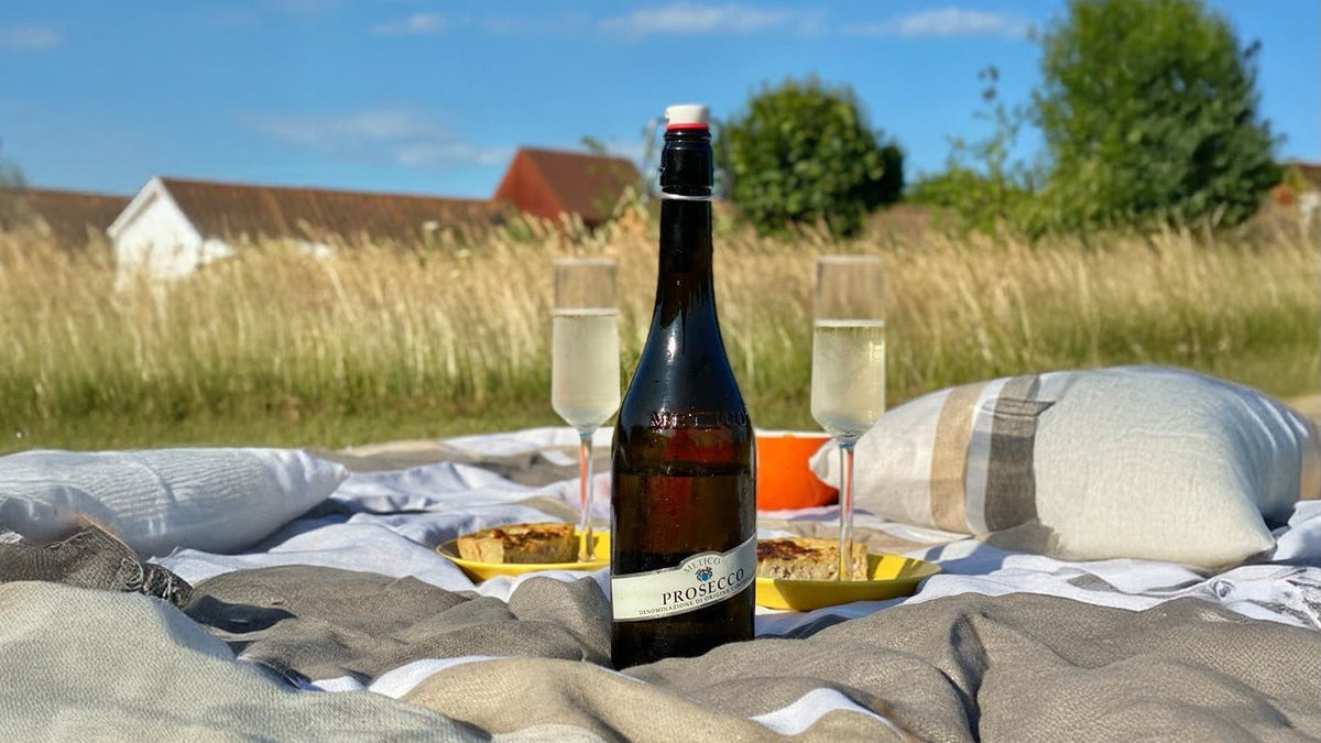 Sparkling wines Under £15